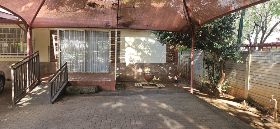 5 Bedroom Property for Sale in Universitas Free State